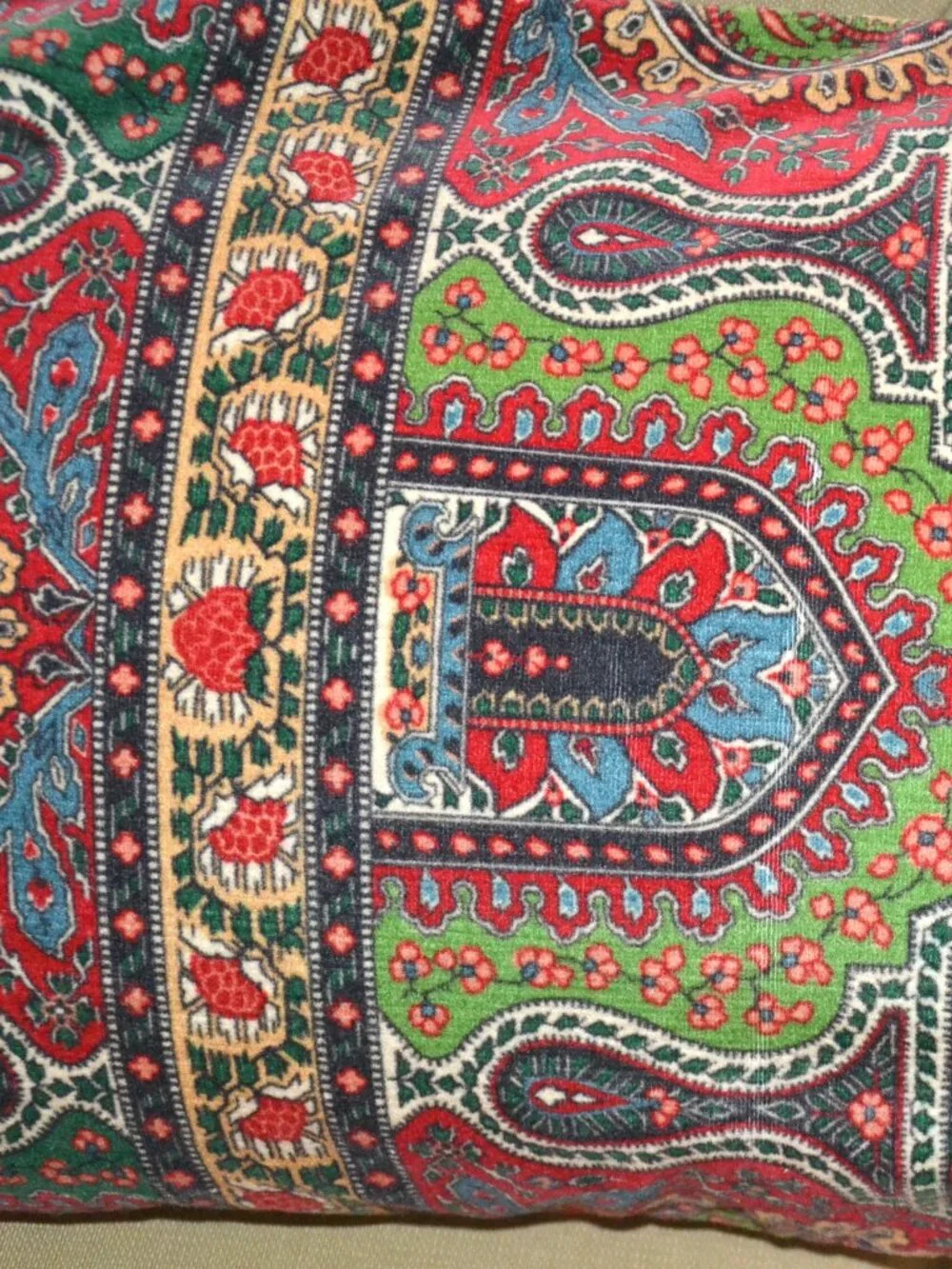 Pottery Barn Red Green Velvet Emira Print Lumbar Pillow Cover + Insert 16”x26”